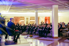 villa-cassia-eventi-miting-aziendale-seduti